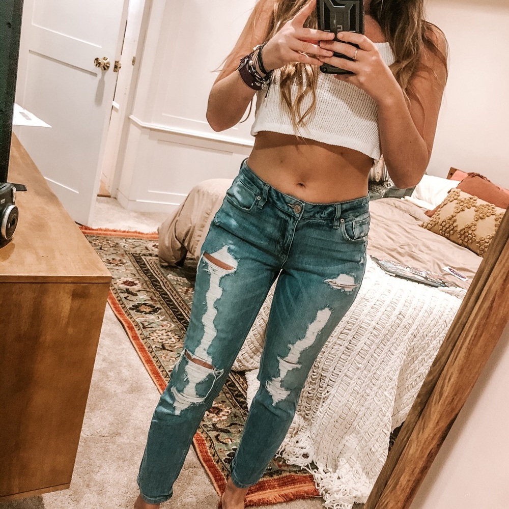 Garage medium wash “girlfriend” jean